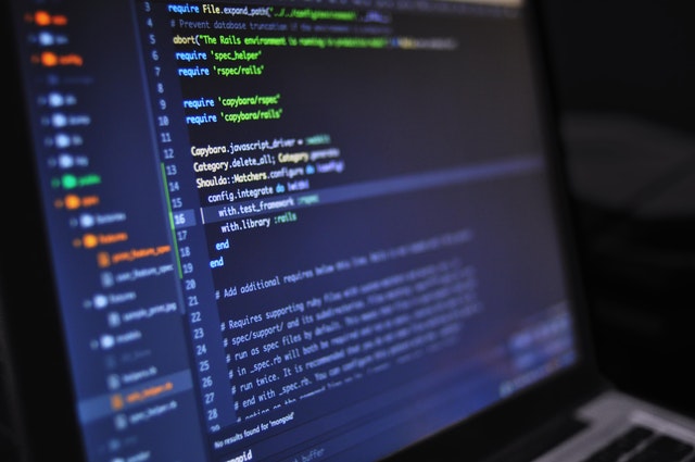computer screen shows data that can be compromised leading to data privacy issues for emerging businesses