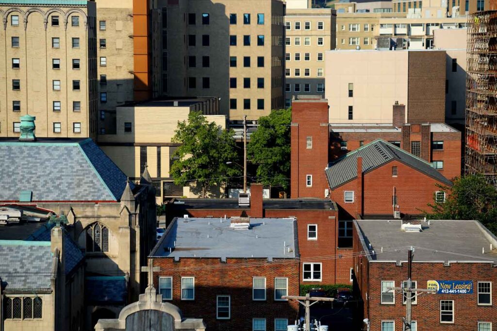 supreme court lifts eviction moratorium 